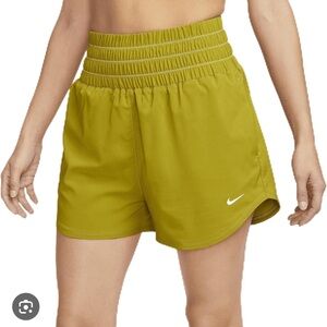 Nike One Women's Dri-FIT Ultra High-Waisted 3" Brief-Lined Shorts Size large
